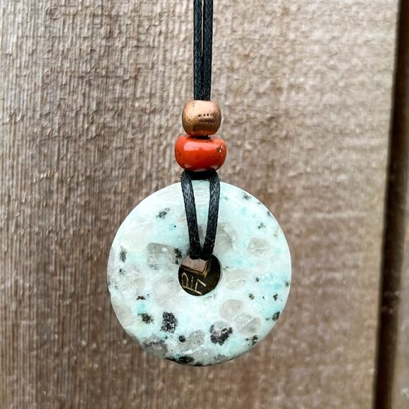 Kiwi Jasper Crystal Gemstone Necklace with Lucky Coin Handmade - Picture 4 of 6